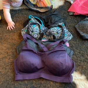 5 VS Sports Bras
